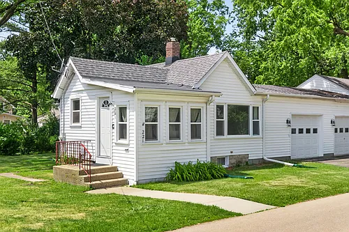221 Ellen St #221 Photo 1