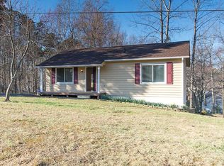2 Chestnut Ln, Stafford, VA 22556