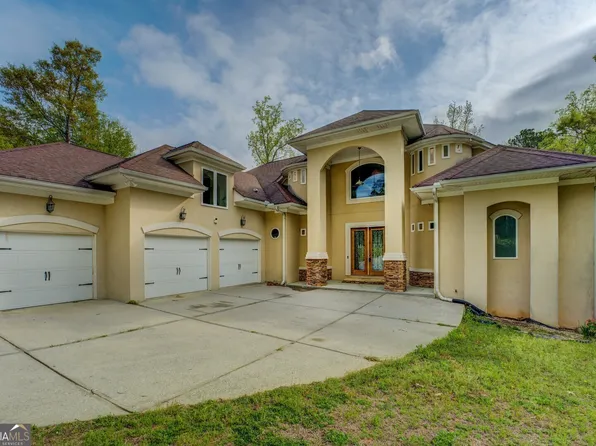 345 Phillips Dr, Fayetteville, GA 30214