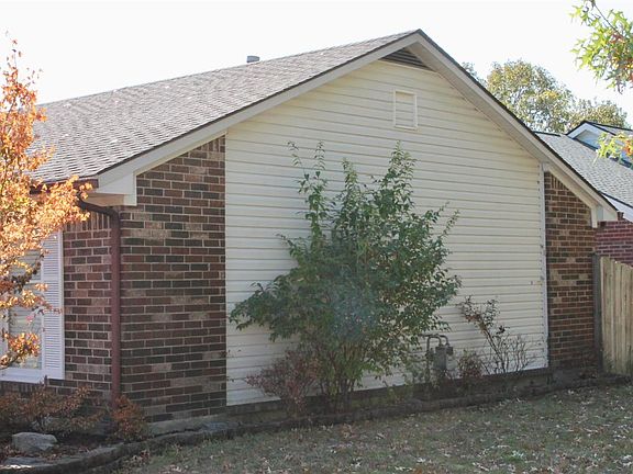 2nd image of 4693 Hathway Dr
