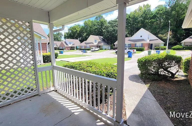 319 Saint Rosea Dr — Photo 8