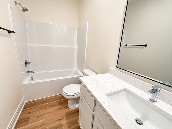 4th image of 5309 W Rolly St #200