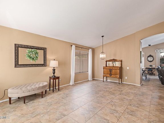 4th image of 2431 S Joslyn