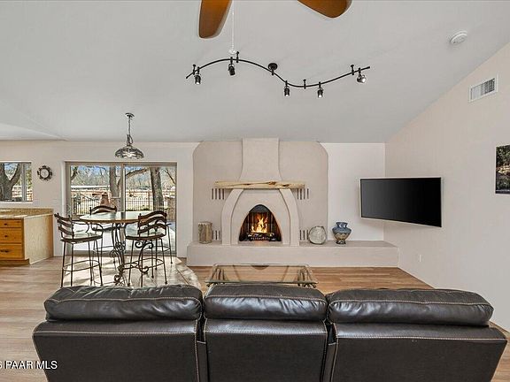 5th image of 4281 E Sandy Hollow Ln