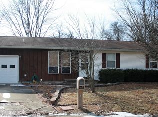 181 Wham Dr, Salem, IL 62881