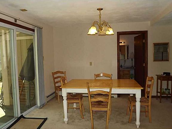 3rd image of 25 Harris Driftway St APT 4