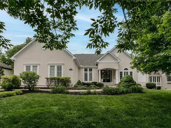 5002 W 143rd Ter, Leawood, KS 66224