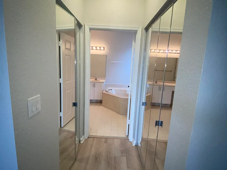 1215 Rosegate Blvd — Photo 17
