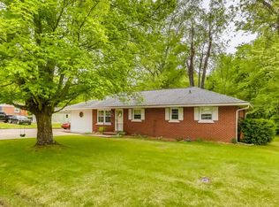 6312 Six School Rd, Evansville, IN 47720