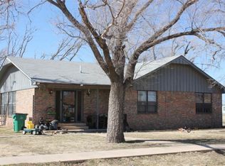 205 N Main St, Martha, OK 73556