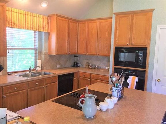 4th image of 6101 Mesa Grande Dr