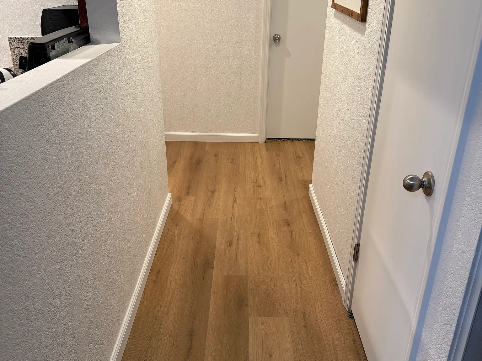 2 bed, 966 sqft, $3,100 — Photo 2