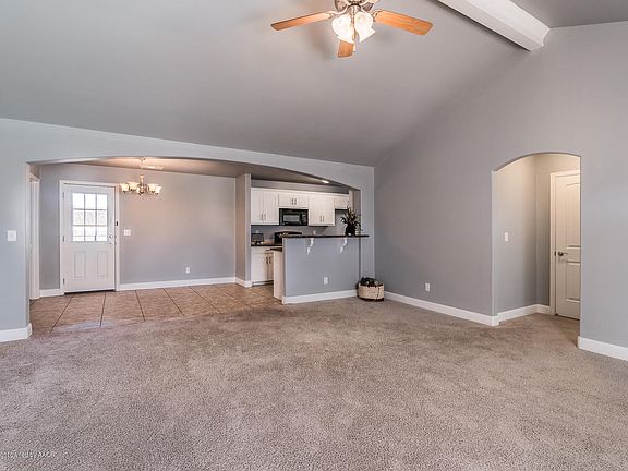 5th image of 9812 Asher Ave