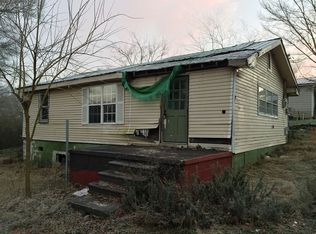 139 Riverview Dr #A, Calhoun, GA 30701