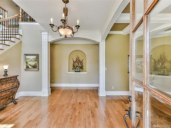 4th image of 16715 Crosshaven Dr