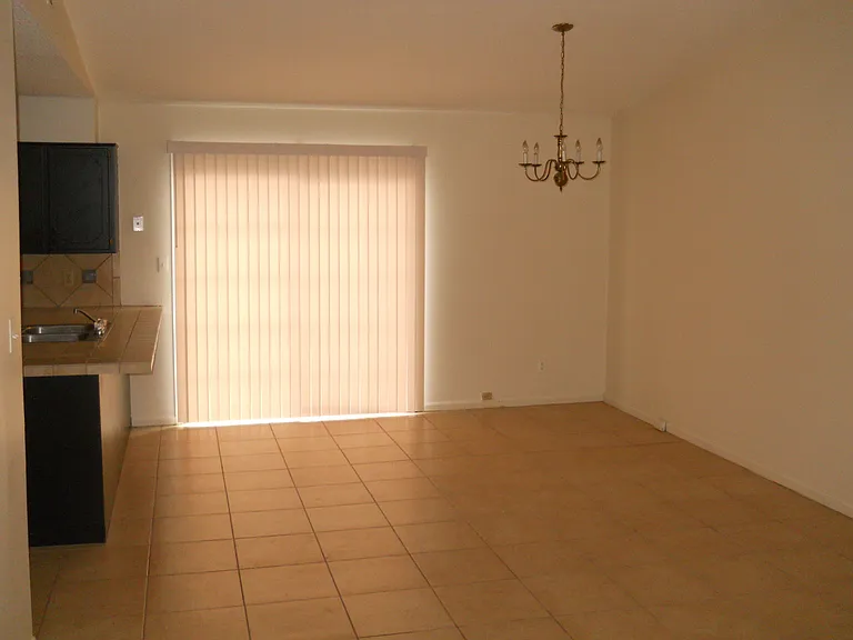3846 Manor Ct — Photo 4