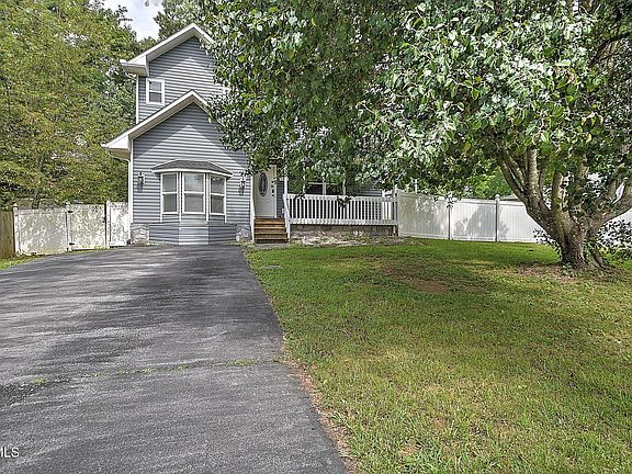 2nd image of 107 Springview Dr