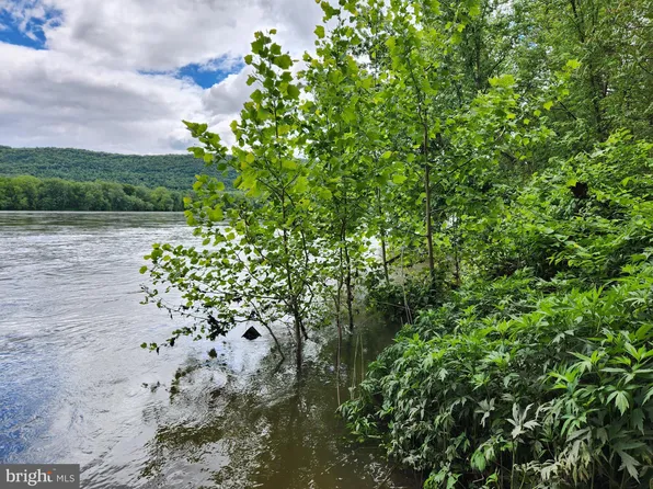 15 Route, Liverpool, PA 17045
