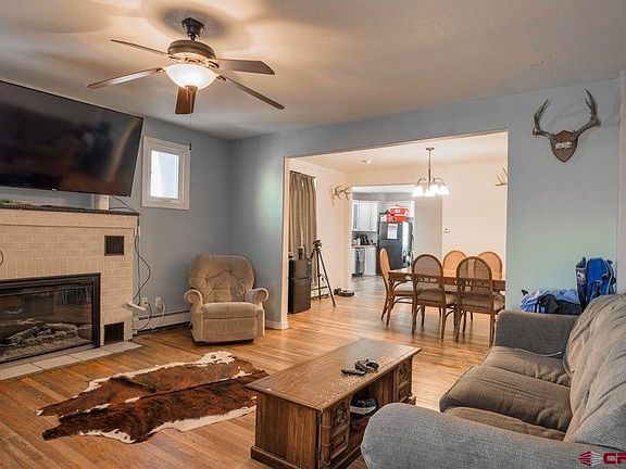 5th image of 522 E 1st Street #A & B