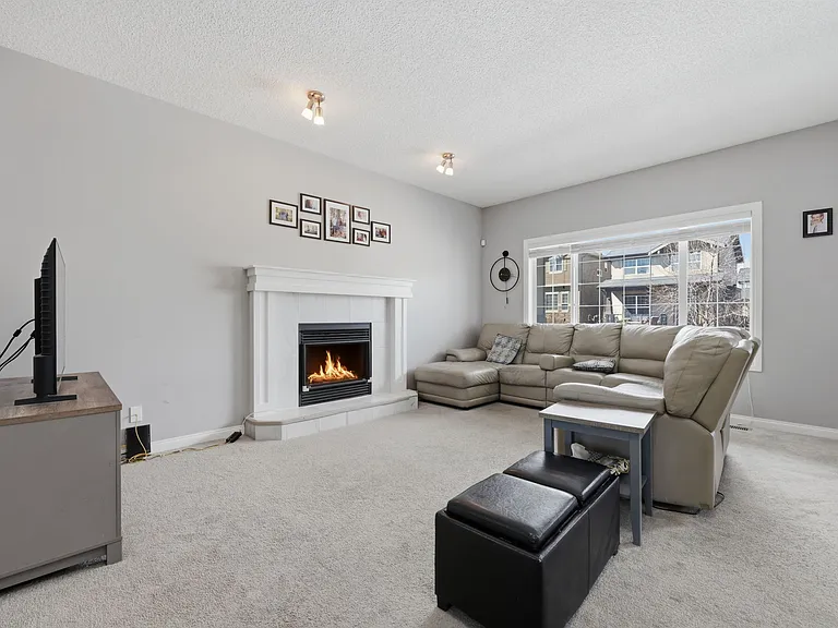 15 Nolanfield Hts NW — Photo 6