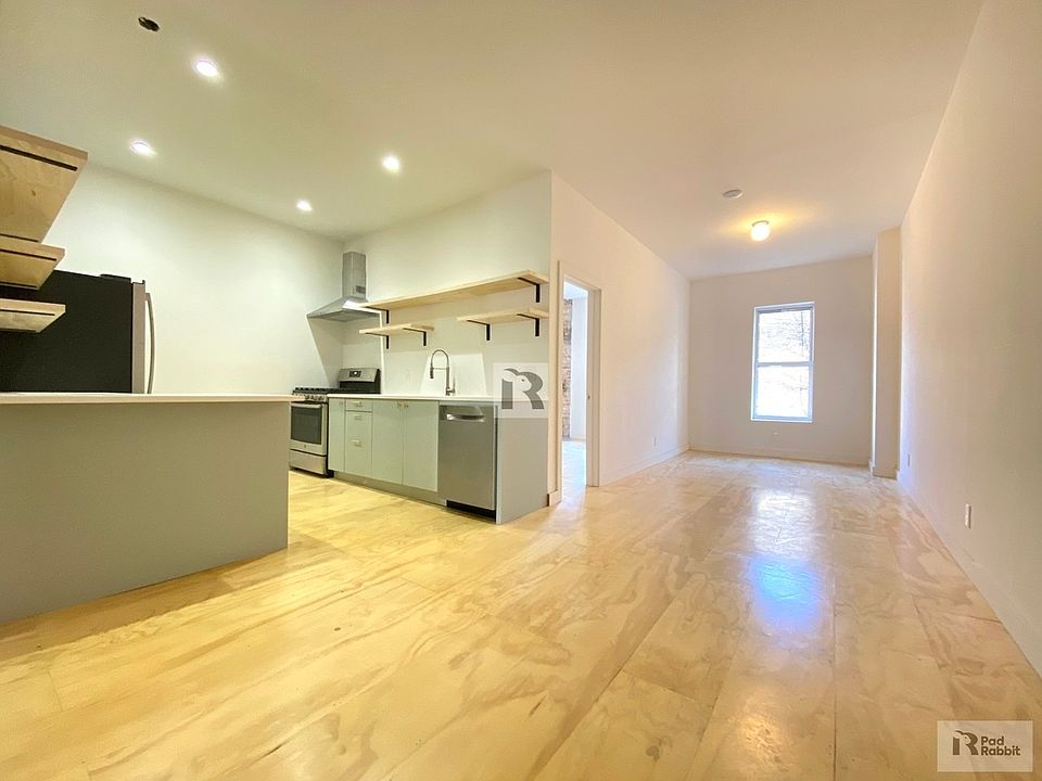 1st image of 469 Rogers Ave #1