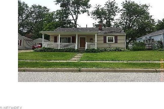 2nd image of 230 Adams Ave