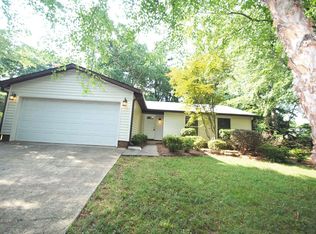 132 Regency Dr, Charlotte, NC 28211