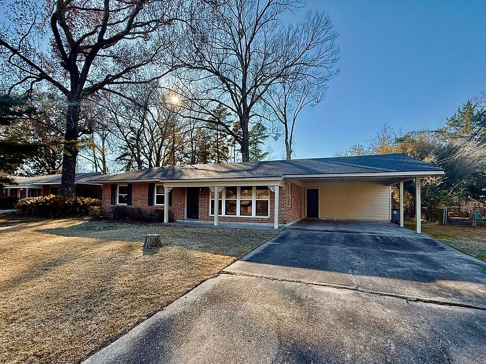 1st image of 266 W Parkland Dr