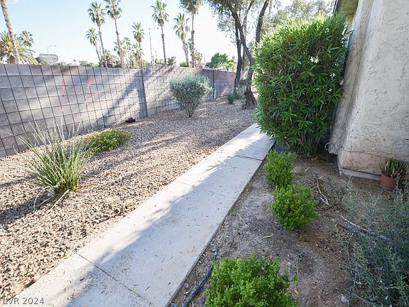 5th image of 3593 Buena Vista Dr #0