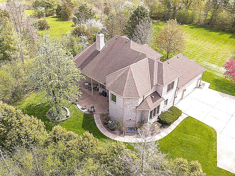 1st image of 10935 N Oriole LANE
