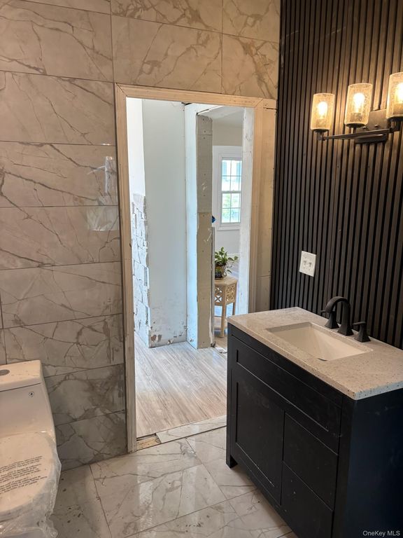 Apartment in Windsor - View 5