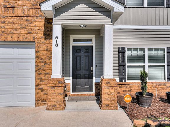 5th image of 618 Speith Drive