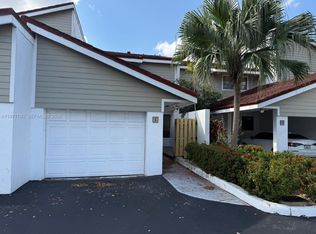 2700 N 34th Ave APT I, Hollywood, FL 33021
