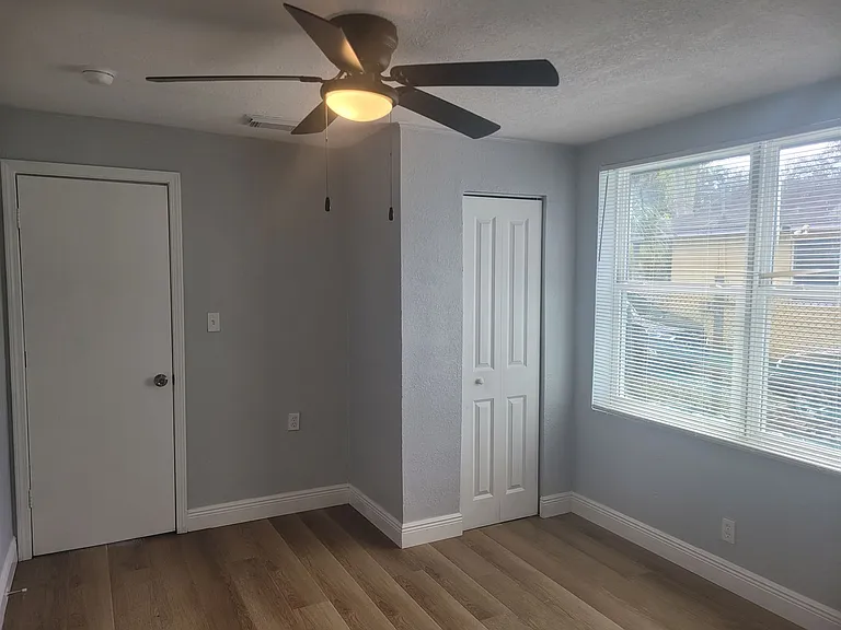 1320 Oleander Ave — Photo 22