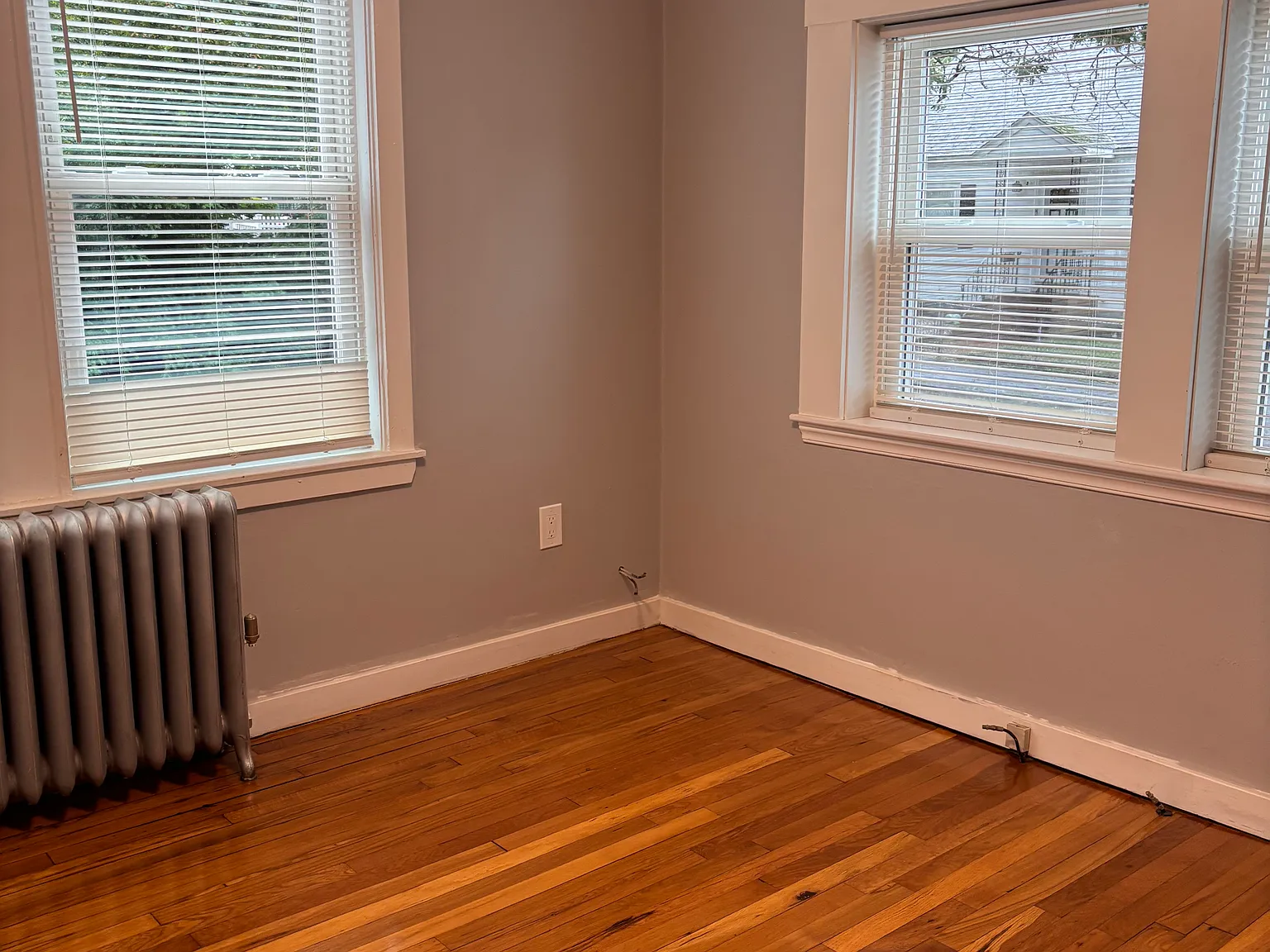 2 bed, 650 sqft, $2,100 — Photo 4