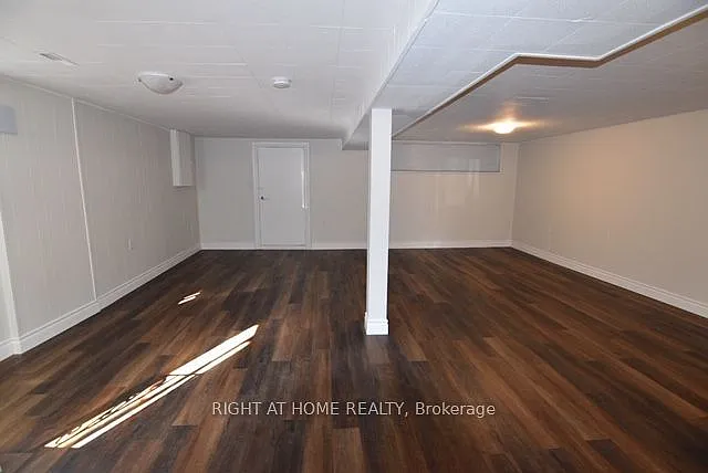 9 Elnathan Cres #BASEMENT — Photo 11