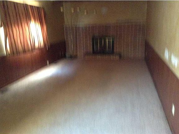 4th image of 2711 Constellation Dr