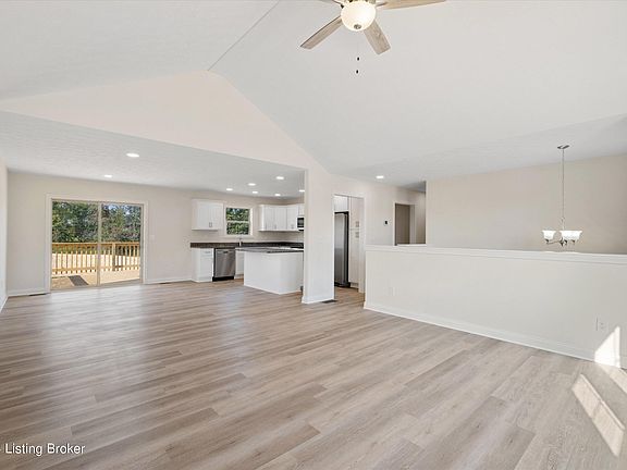 4th image of 280 Shelbi Dr