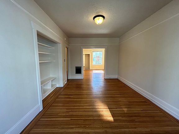 5th image of 935 Pine St #1372R