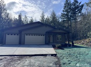 6861 Lakewood Park Ln, Anacortes, WA