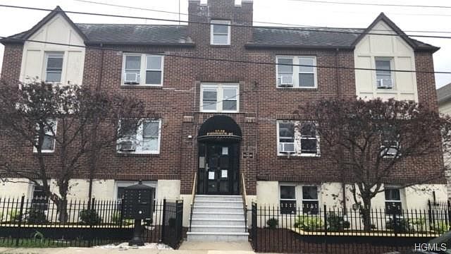 1st image of 17-19 Fillmore Pl #1D