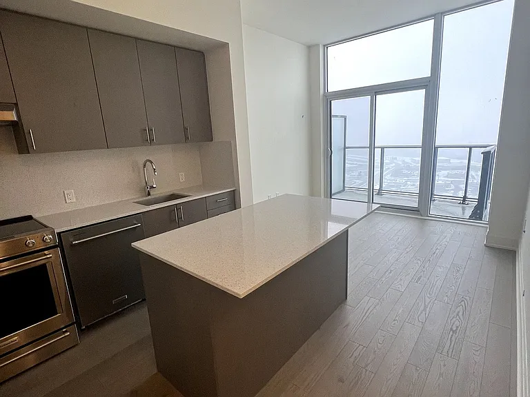 9000 Jane St N #Penthouse 216 — Photo 2