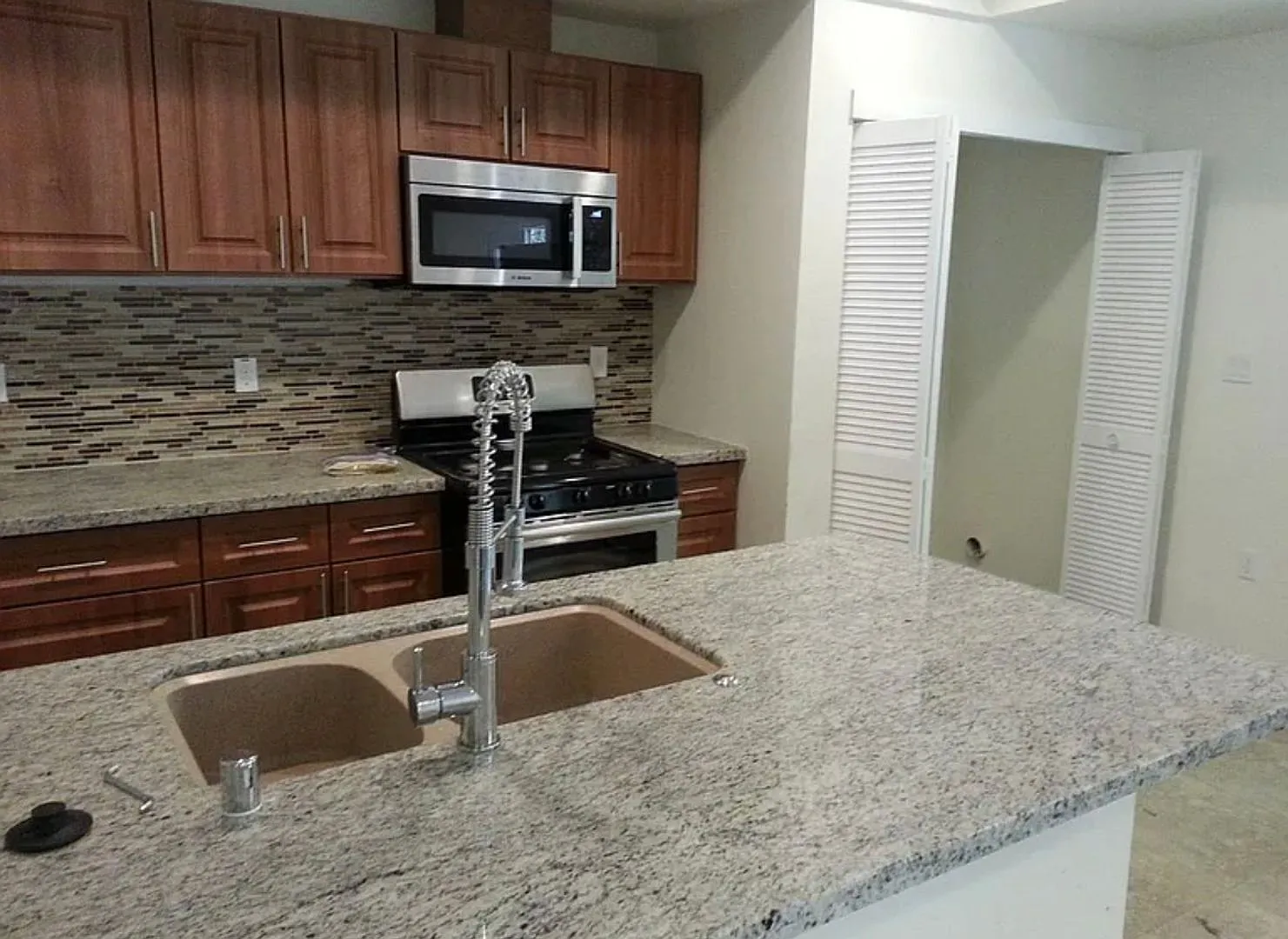 7. Sierra Blvd. — Photo 2
