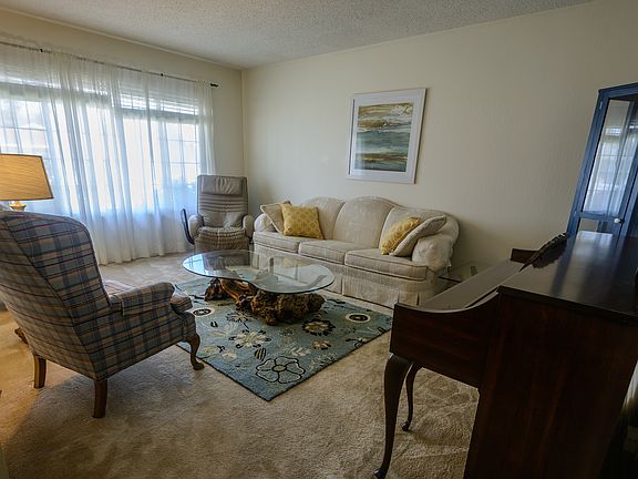 2nd image of 2535 Monarch Pl