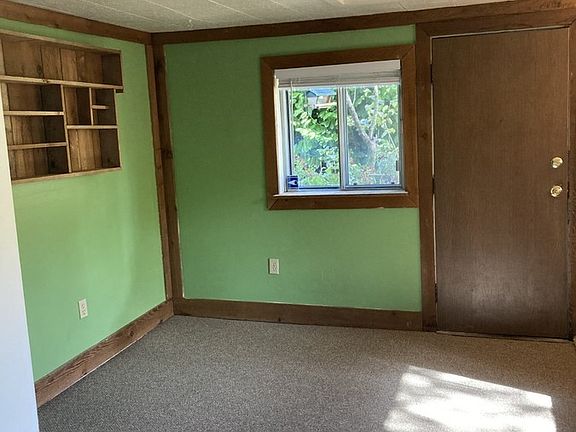 3rd image of 23818 SE 24th St