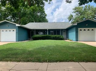 3013 S 1st Ave, Sioux Falls, SD 57105