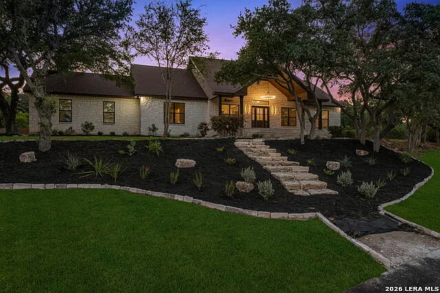 4 bed, 3.0 bath, 2784 sqft, $5,000 — Photo 1