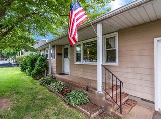 92 Louise Dr, Manville, NJ 08835