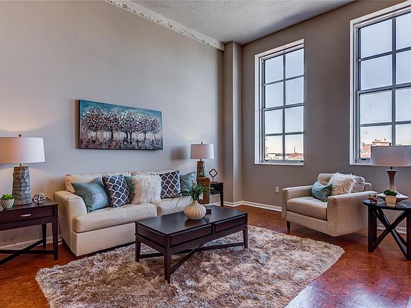 4th image of 1501-1509 Locust St #1102