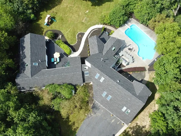 112 Ravine Ln, North Barrington, IL 60010
